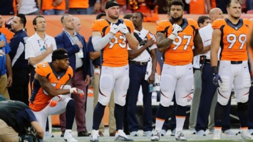 i-500x282 Denver Broncos LB Brandon Marshall Took a Knee During the National Anthem Before TNF's Panthers/Broncos Game  