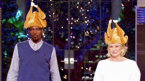full-ep-extra-500x281 2 Chainz Joins Martha & Snoop’s Potluck Dinner Party For Thanksgiving!  