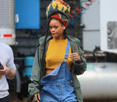 Screen-Shot-2017-01-30-at-10.17.47-PM-500x437 Rihanna Reveals First Photo From “Ocean’s Eight”  