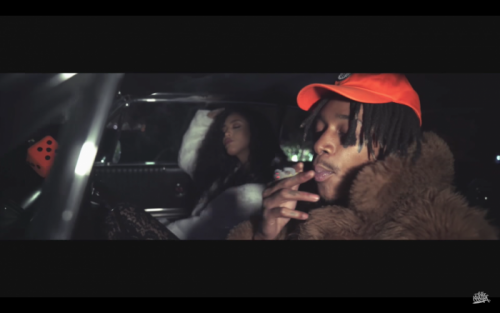 Screen-Shot-2017-05-26-at-5.59.47-AM-500x313 Wiz Khalifa - Pull Up With A Zip (Video)  