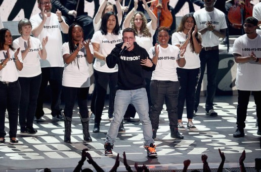 Logic Performs “1-800-273-8255” At The MTV VMA’s w/ Alessia Cara & Khalid! (Video)