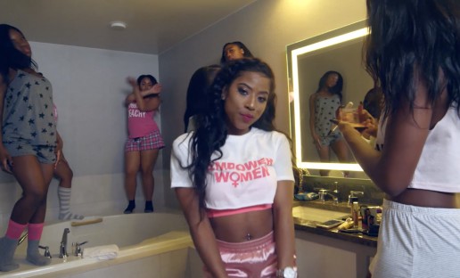 YannaMaria – Candy Crush (Video)