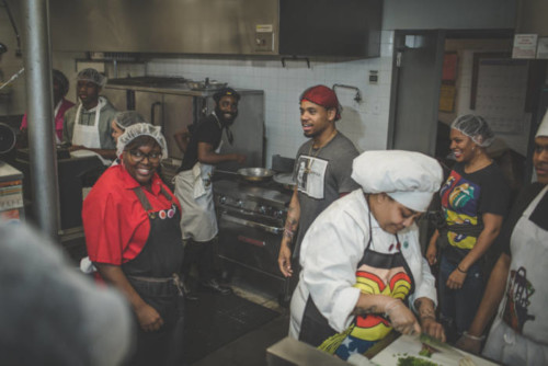 unnamed-5-1-500x334 Mack Wilds Chops It Up At 4th Annual Yo Stay Hungry Biggie Day Culinary Competition!  