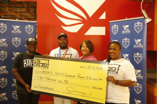 06A9111-500x334 Jeezy & His Street Dreamz Foundation Donate iPads & More to Hometown School  