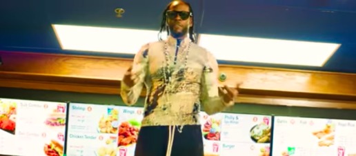 2 Chainz – Hot Wings (Video)