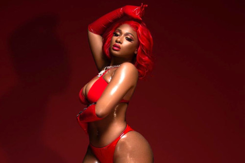 megan-thee-stallion-red-500x334 Megan Thee Stallion - Realer  