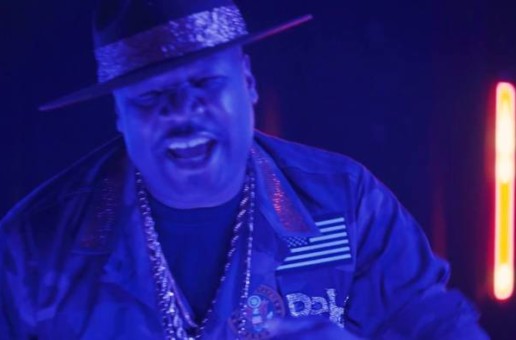 Chicken Wang Sup – Fat Twerk (Video)