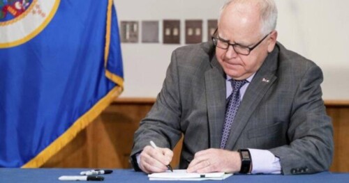Minnesota-Governor-signs-delayed-police-accountability-bill-500x263 Minnesota Governor signs delayed police accountability bill  
