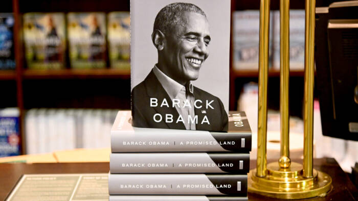 In-one-day-Barack In one day, Barack Obama’s Memoir Sells  Nearly about Million Copies  