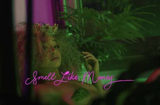 Tata Mami – “Smell Like Money” (Music Video)