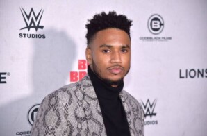 TREY SONGZ REMOVED HIS MASK JUST ONCE AT KC CHIEFS GAME FOR FOOD