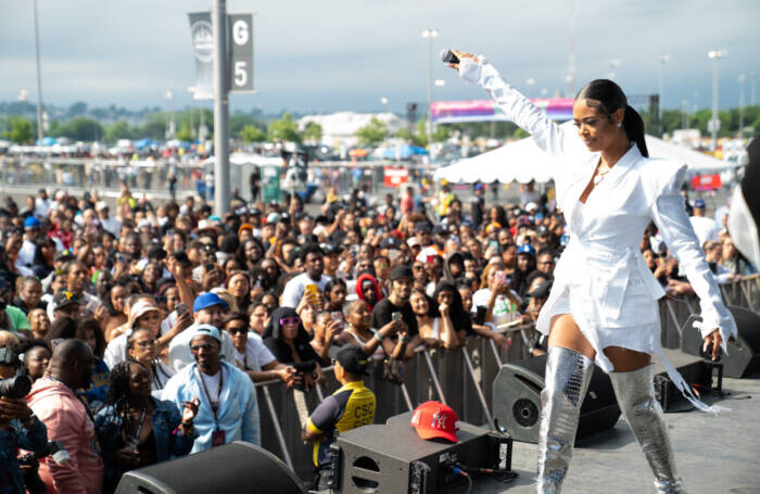 LADY LONDON MAKES HER HOT 97 SUMMER JAM DEBUT Home Of Hip Hop Videos LADY LONDON MAKES HER HOT 97 SUMMER JAM DEBUT Home Of Hip Hop Videos
