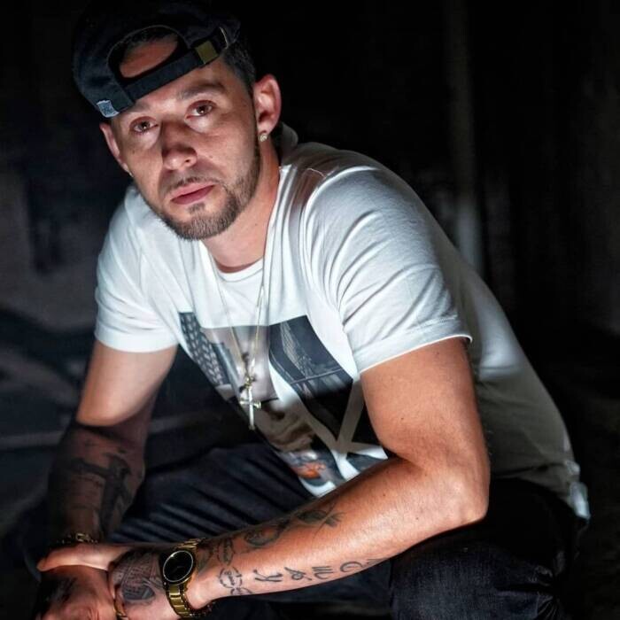 Discovering more about the upcoming artist Remy Whyte