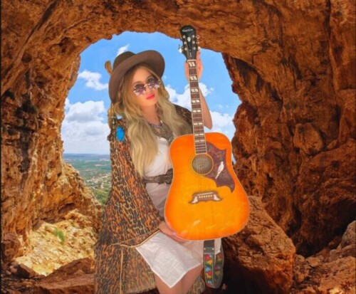 Alizah-Miriam-500x413 Where Spirit Meets Sound: Alizah Miriam Signs with NFU & Roc Nation, Readies Vydia Deal  