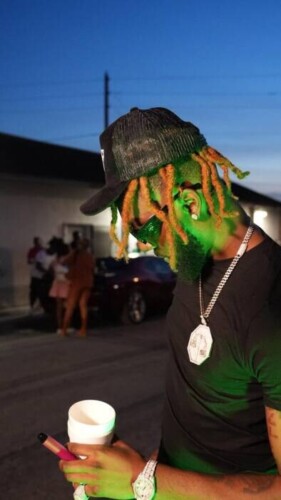 WhatsApp-Image-2025-07-14-at-9.27.10-PM-281x500 Florida Rapper 1oneway is making music scenes with features Goldenboy countup  