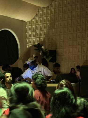 A48712B6-2206-4184-9CBF-9871E2727E78-375x500 "Tramero (Nikhil Kuriyakose): The Masked Dubai-Based DJ Blending HipHop, Afrohouse, and Multi-Genre Magic"  