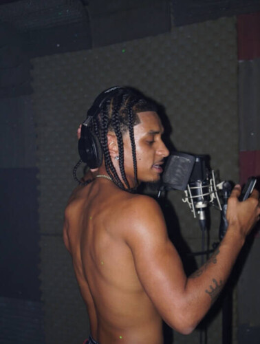 971B6DCF-44BF-46E9-AF37-3F72453F8ABA-378x500 Florida Artist BabyJoeka Signs with N.F.U Entertainment & Roc Nation, Inks Publishing/ Distribution Deal with Vydia/Perfect Distro  