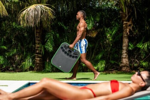 41c379b0-49b1-46bb-b20d-16c8aacc1407-500x334 Pure Plank: From the Ring to the Rhythm—How a Fitness Board Is Finding Groove in Hip‑Hop Culture  
