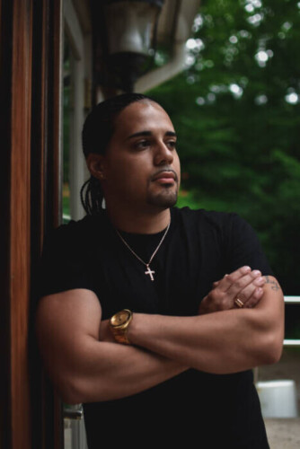 IMG_0247-334x500 UnknownWriter 21 Drops "Melodic Melody" Ft. Snoop Dogg  