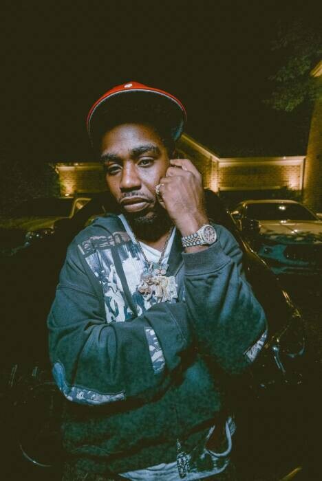 IMG_1192 Big RASNA & King Hendrick$ Deliver A Cautionary Anthem With “Can’t Be Me”  