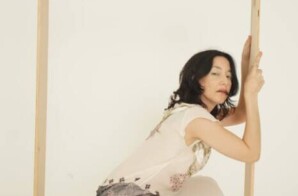 Redefining Beauty: How a Boudoir Shoot Transformed Lucy’s Self-Image