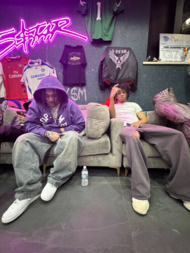 868A5477-453B-4B1A-8411-7D9A9E076AC0-375x500 Skreet2x Crafts a Defining Sound with “Blueprint”  