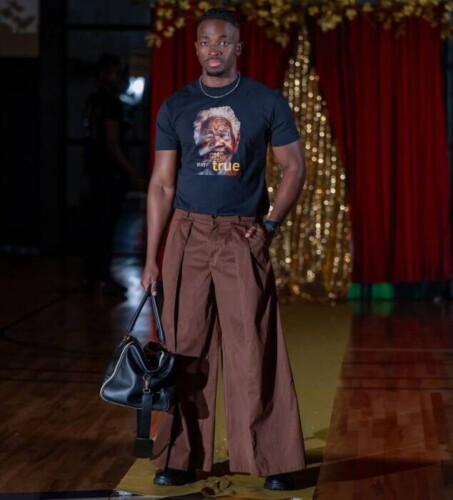 WhatsApp-Image-2025-11-06-at-11.51.58-AM-2-453x500 Henni Clothing: Game-Changing Style for the Culture  