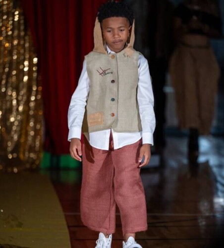 WhatsApp-Image-2025-11-06-at-11.51.58-AM-452x500 Henni Clothing: Game-Changing Style for the Culture  