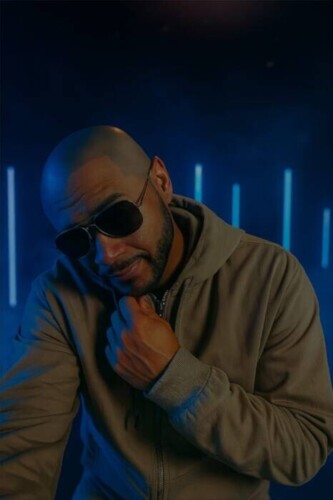 WhatsApp-Image-2025-11-17-at-00.08.40-333x500 Mark Anthony: Language as Architecture