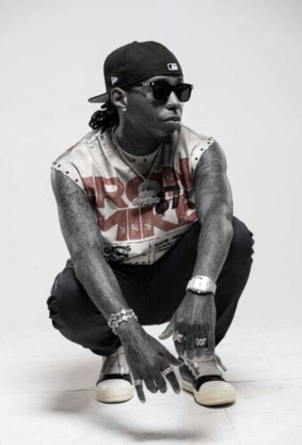 IMG_9400-339x500 Unapologetic and Unfiltered: Kino Gambino Releases “1 of 1” on 19 December  