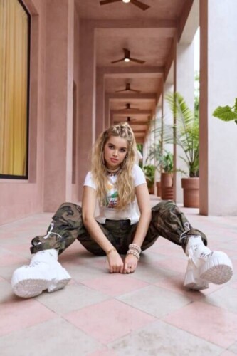 WhatsApp-Image-2025-12-31-at-7.49.19-PM-333x500 Masha Kova Is Bridging Nostalgia and Now  