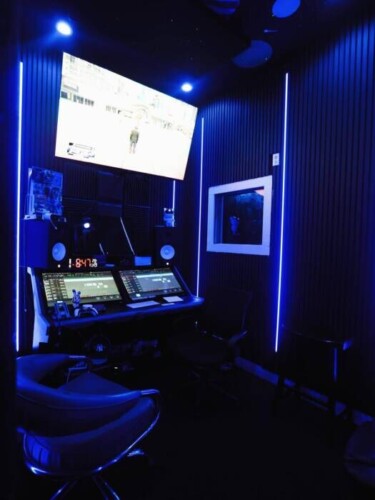 589335261_17849778903604616_3184933378662741289_n-375x500 JabariOnTheBeat: The Rise of A Production Powerhouse  