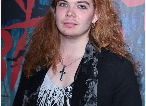 Fang-tastic Performance: Kai Kaldro Shines in ‘Marriage Bites’