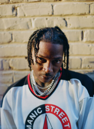 Photo-Mar-03-2025-5-34-13-PM-16-1-366x500 PAPERMAKER ENTERTAINMENT DOUBLES DOWN: PDE SPOTLIGHT SHINES ON 2FeetBino AS NEXT VOICE OF THE STREETS  