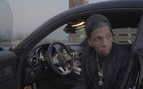 dif-outside.jpg-500x310 King Dif Puts the Golden Era Back on the Shelf With His New EP "NOSTALGIA FOR SALE"