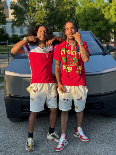 8C785EA3-BA02-47B5-8F45-A8069B322139-375x500 Most Hated Twinz Are Turning Their Twin Chemistry Into a Sound of Their Own  